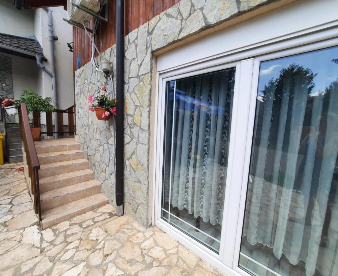 Filip Hotel Korenica Exterior photo